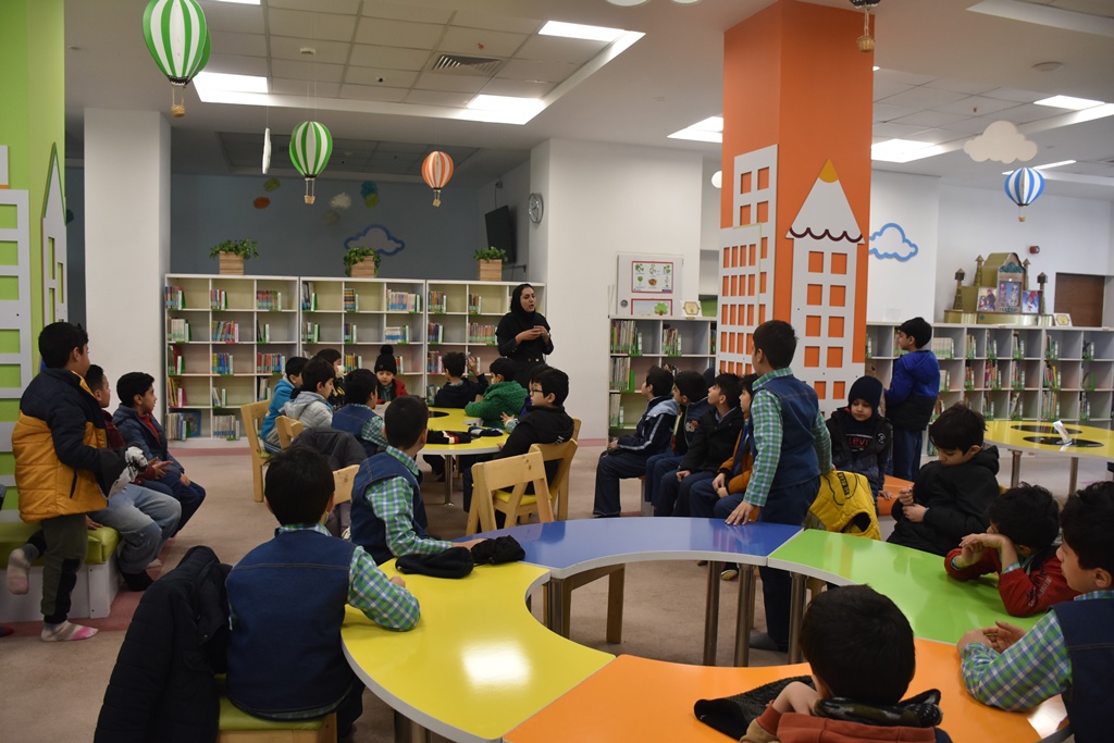 برنامه های متنوع فرهنگی به همت بخش کودک کتابخانه مرکزی امام خمینی(قدس سره) مشهد برگزار شد