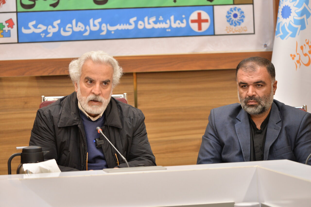 کار کتابخانه، ایجاد خاطرهای است که کتاب، بهتنهایی، از عهده آن برنمیآید