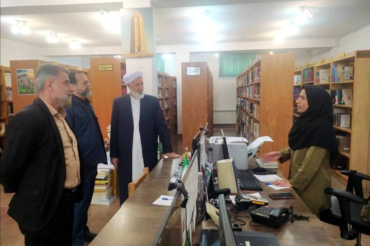 بازدید مدیرکل کتابخانههای عمومی گلستان از کتابخانههای عمومی گنبد کاووس