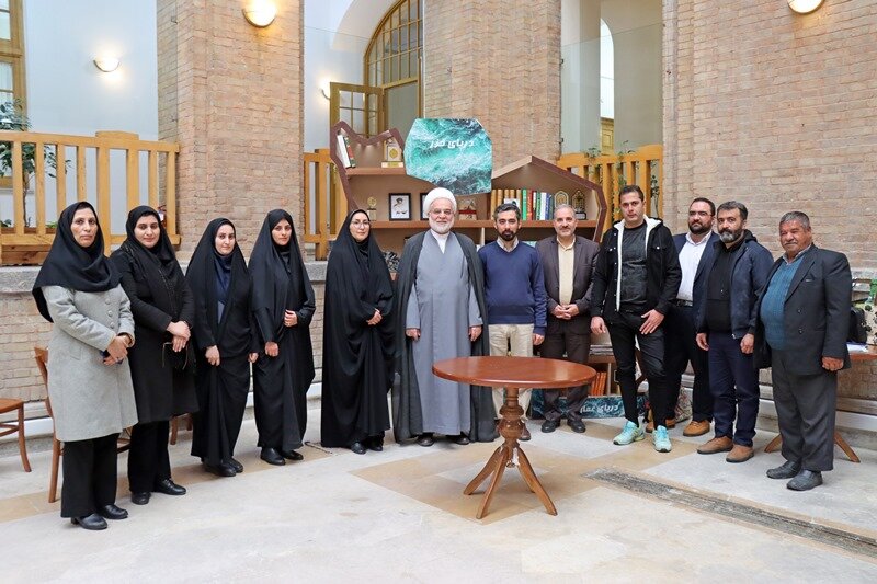 دیدار نماینده ولی فقیه در کردستان و دبیرکل نهاد کتابخانههای عمومی کشور