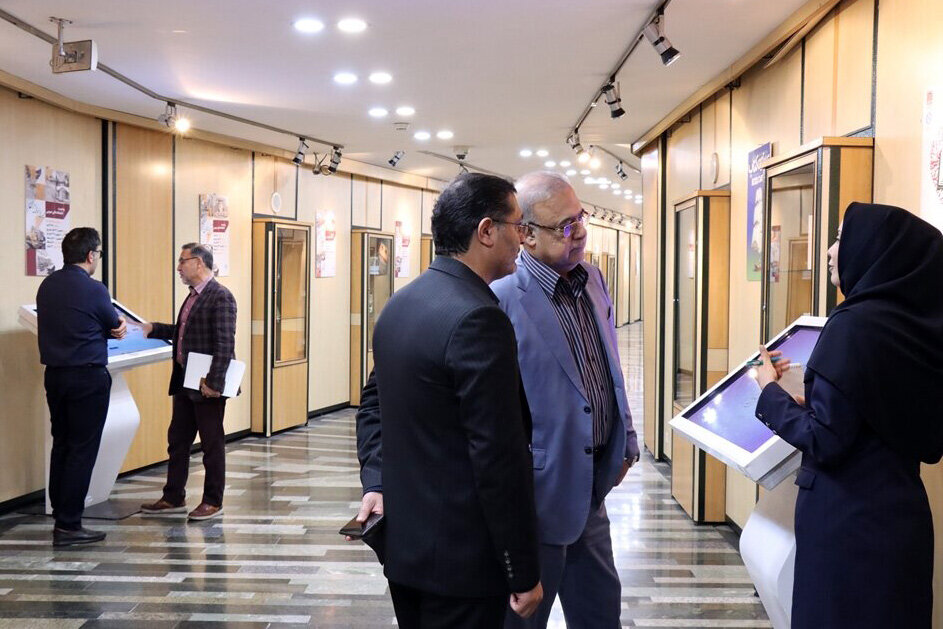 جلب حمایت خیرین و مسئولیت اجتماعی شرکتها برای تقویت زیرساخت کتابخانههای عمومی