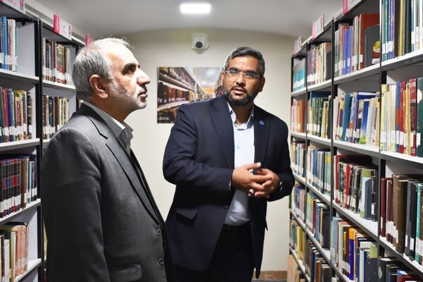 انتظار حمایت بیشتری از سوی دولت و سایر نهادها از کتابخانههای عمومی وجود دارد