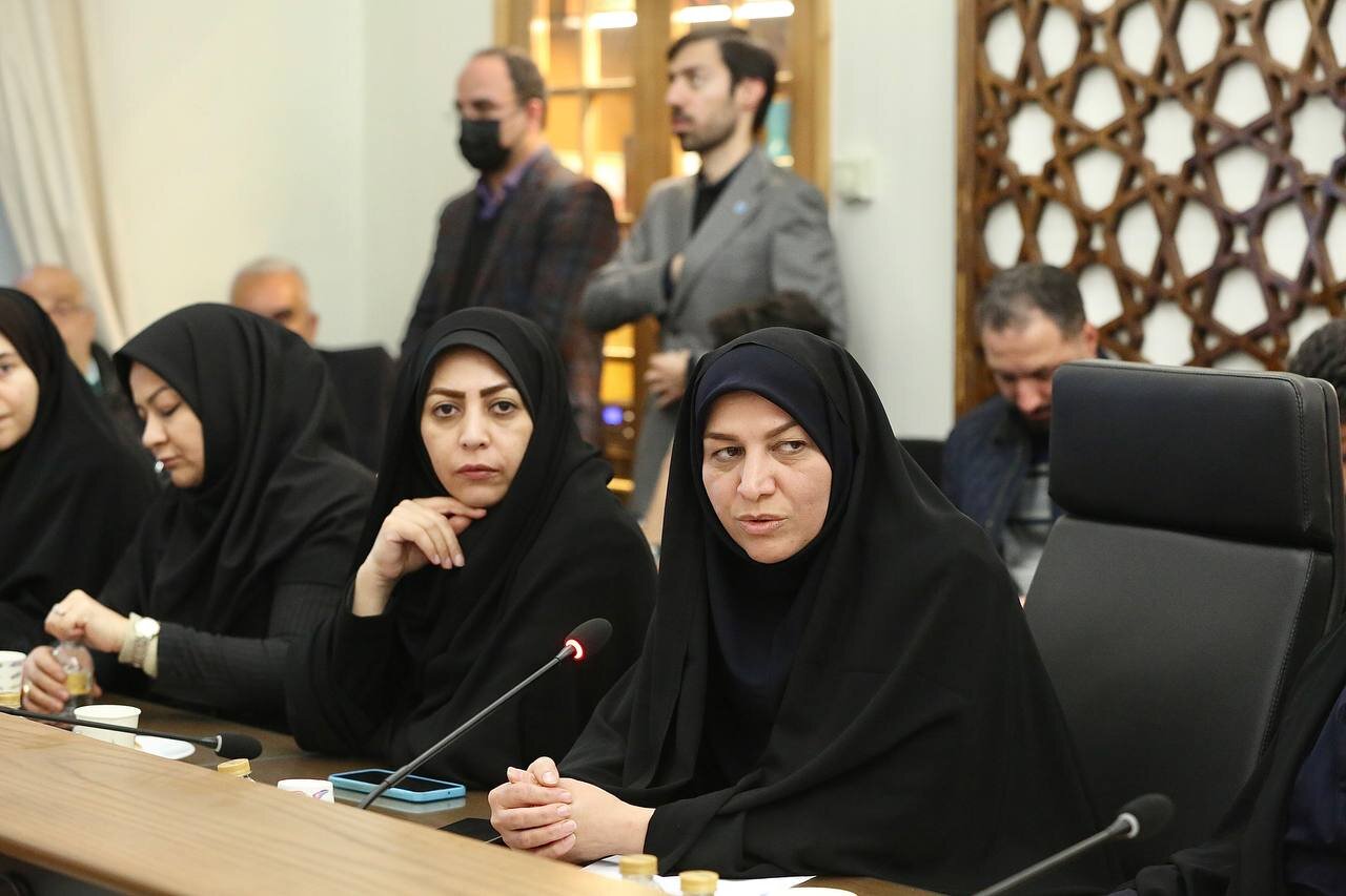 امروزه کتابخانههای عمومی از مهمترین نهادهای فرهنگی استانها است