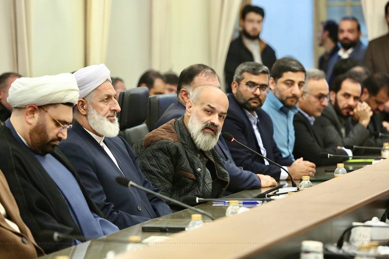 امروزه کتابخانههای عمومی از مهمترین نهادهای فرهنگی استانها است