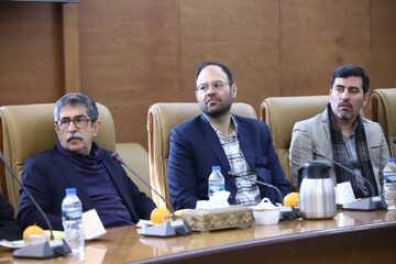 آیین رونمایی کتاب «سرو و سرود» در کتابخانه مرکزی پارک شهر