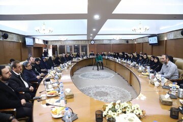 آیین رونمایی کتاب «سرو و سرود» در کتابخانه مرکزی پارک شهر