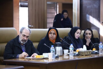 آیین رونمایی کتاب «سرو و سرود» در کتابخانه مرکزی پارک شهر