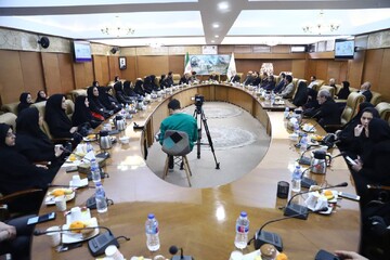 آیین رونمایی کتاب «سرو و سرود» در کتابخانه مرکزی پارک شهر