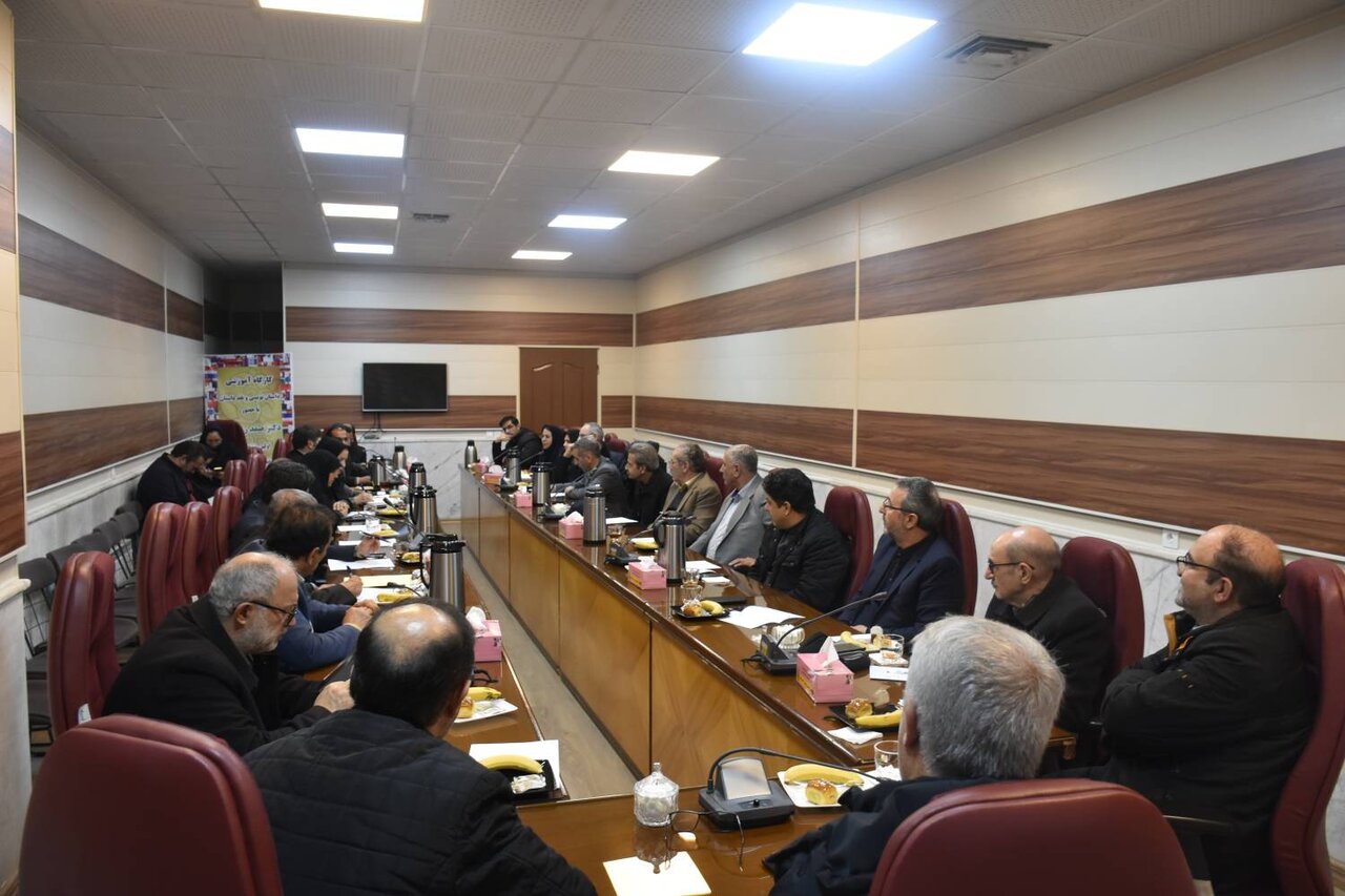 لزوم تغییر نگرش ارائه خدمات در کتابخانه‌های عمومی به ابزارمحوری مبتنی بر محتوا