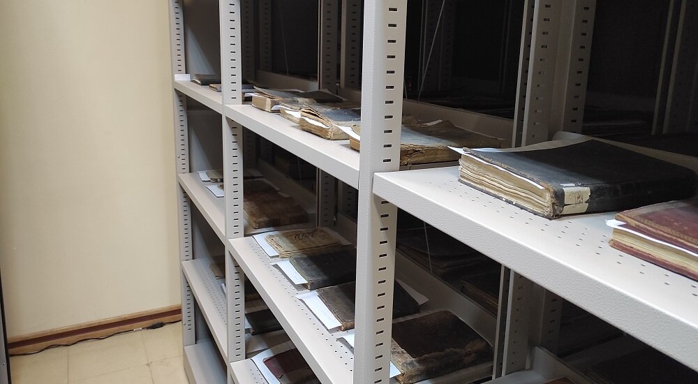 ۱۹ عنوان نسخه خطی و چاپ سنگی به کتابخانه‌های عمومی اردبیل اهدا شد