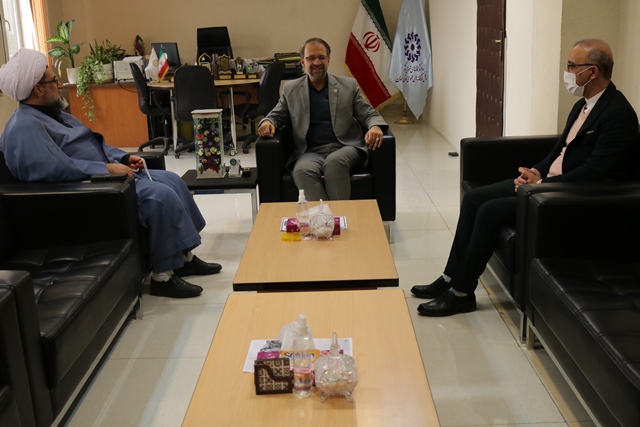 لزوم بهرهمندی از ظرفیت مساجد و اماکن مذهبی برای توسعه فضاهای مطالعاتی در استان