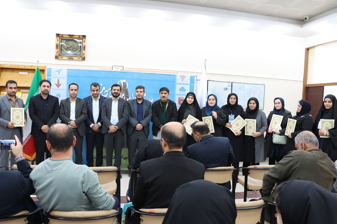 کارگاه طراحی خدمت، گامی مهم در مسیر بازآفرینی نقش کتابخانههای عمومی در جامعه است