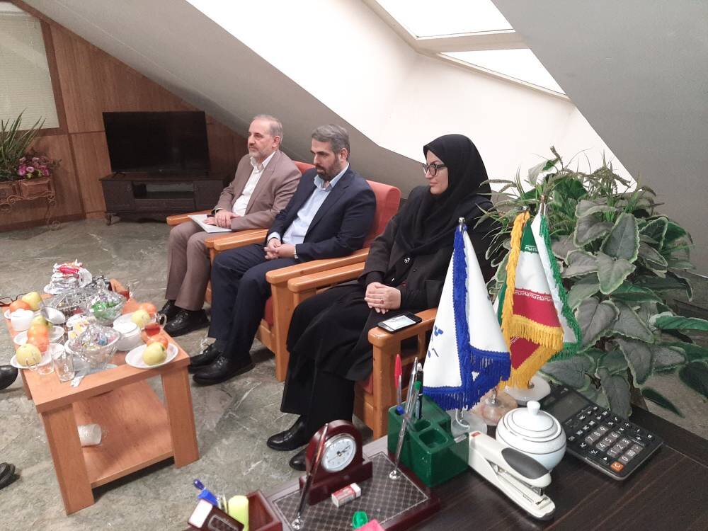 دیدار و گفتگوی دبیرکل نهاد و عضو ناظر مجلس در هیئت امنای کتابخانههای عمومی کشور