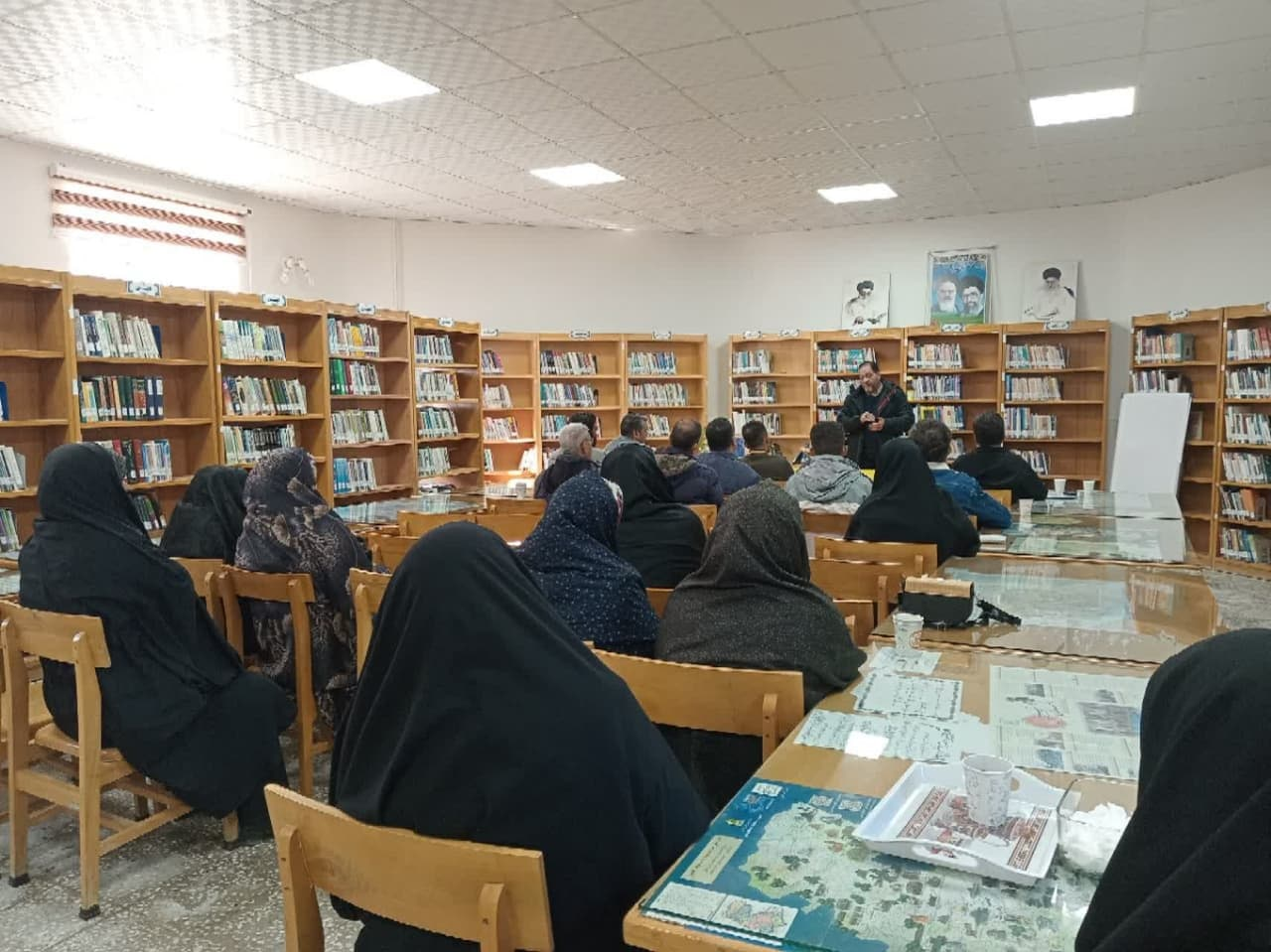 بزرگداشت مقام پدر در کتابخانههای عمومی استان مرکزی