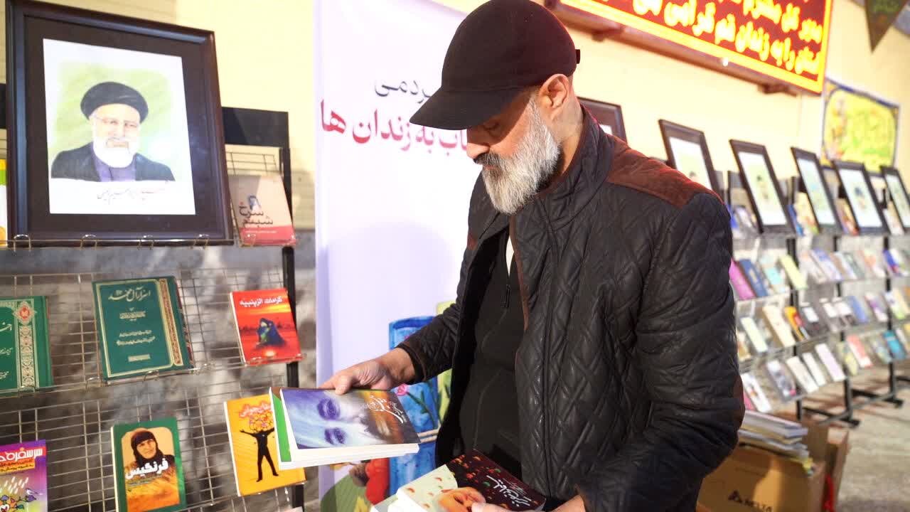 اهدای دوهزار نسخه کتاب به کتابخانه زندانهای استان قم