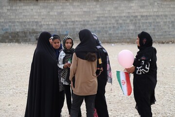 اردوی فرهنگی جهادی «روستا با طعم کتاب» در روستای درنگ استان بوشهر