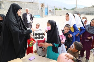 اردوی فرهنگی جهادی «روستا با طعم کتاب» در روستای درنگ استان بوشهر