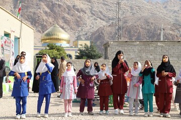 اردوی فرهنگی جهادی «روستا با طعم کتاب» در روستای درنگ استان بوشهر