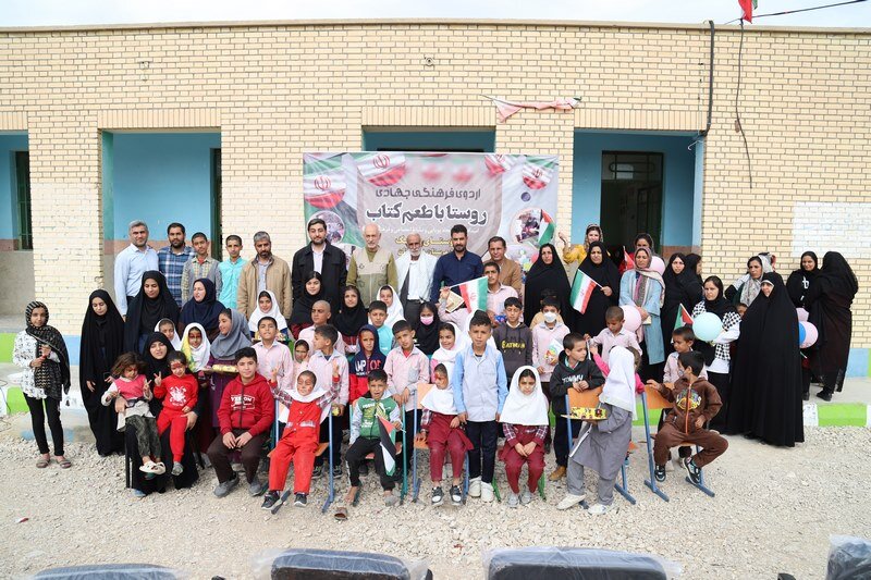 جهاد فرهنگی با طعم کتاب در روستایی در دل کوه
