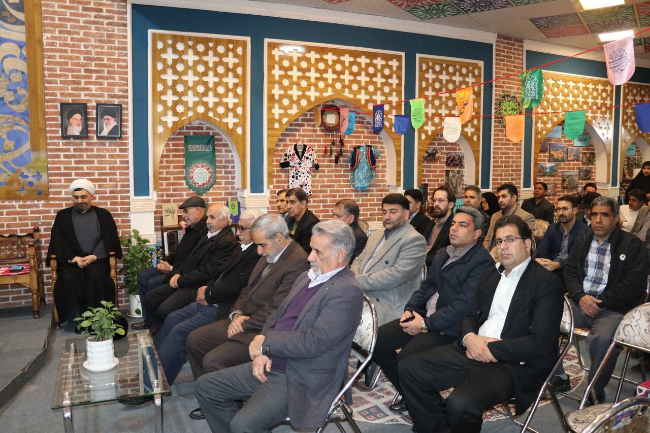 خانواده متعالی، با پدر کتابخوان شکل میگیرد