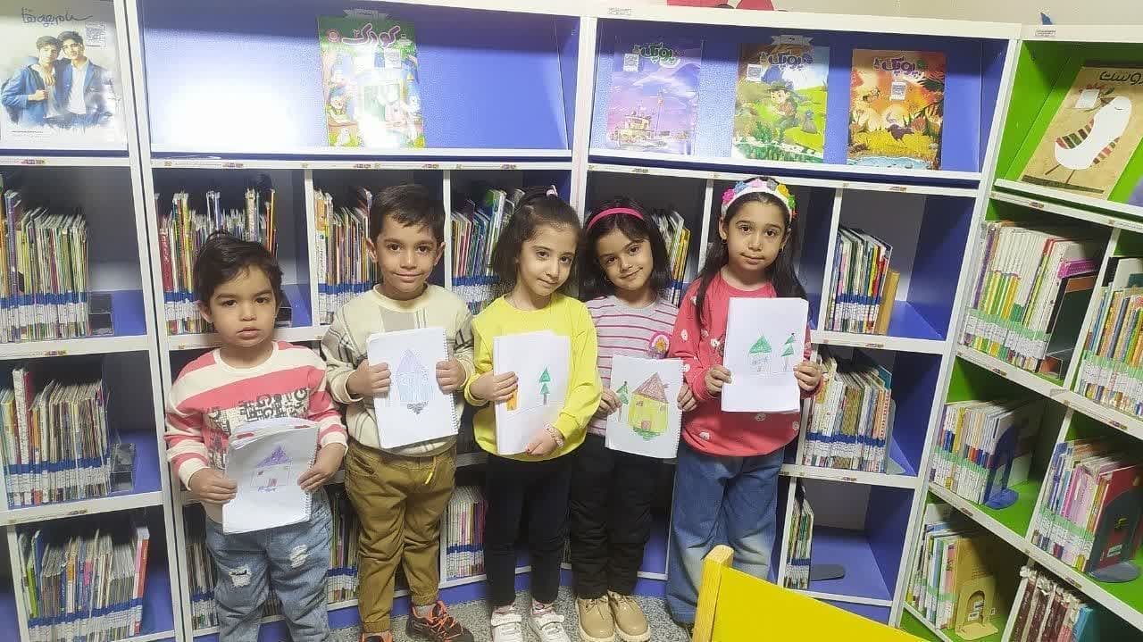 بزرگداشت مقام پدر در کتابخانههای عمومی استان مرکزی