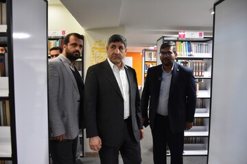 بازدید معاون فرهنگی و اجتماعی معاون اول رئیس جمهور از کتابخانه عمومی شهید دستغیب شیراز