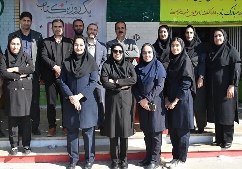 اولین اردوی «یکروز با کتاب» در خومهزار فارس، برگزار شد