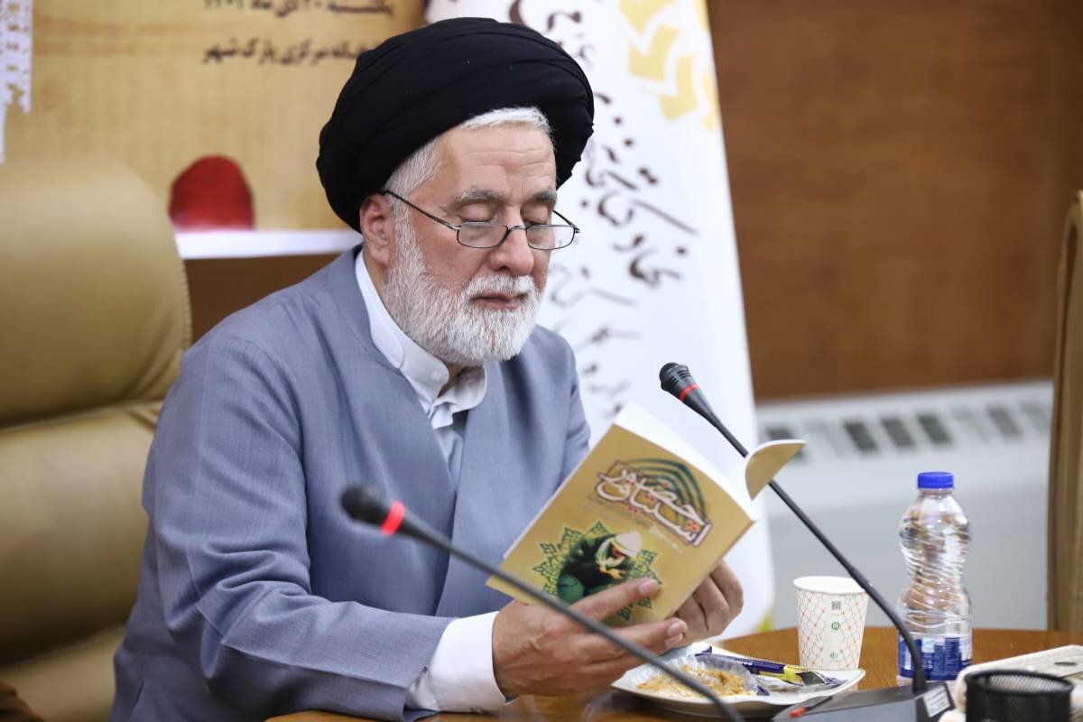 برگزاری نشستهای معرفی کتاب شیوهای اثرگذار در ترویج نماز است