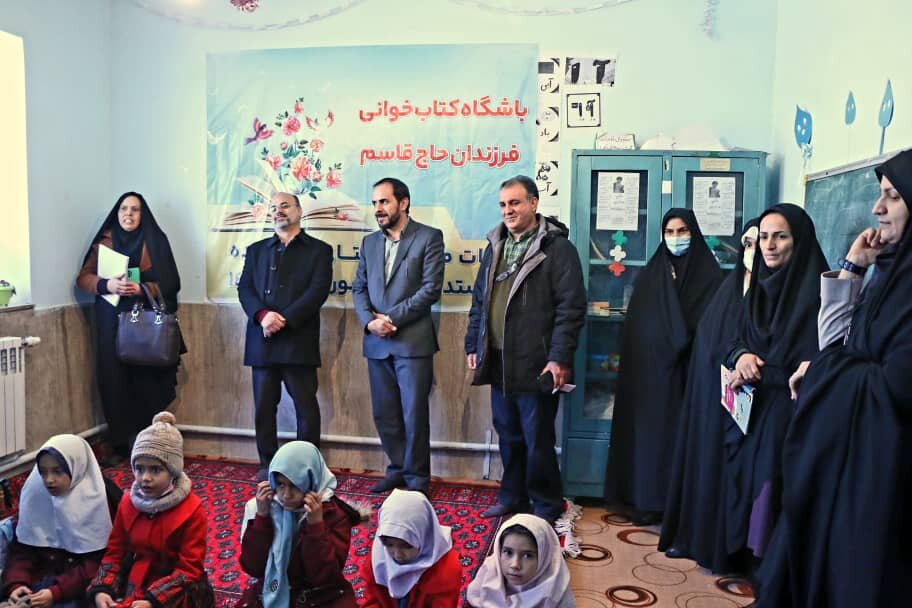 روایت تلاشهای فرهنگی در قناتملک/ یادگاری ماندگار از سردار دلها؛ کتابخانهای با منابع و تجهیزات اهدایی حاج قاسم