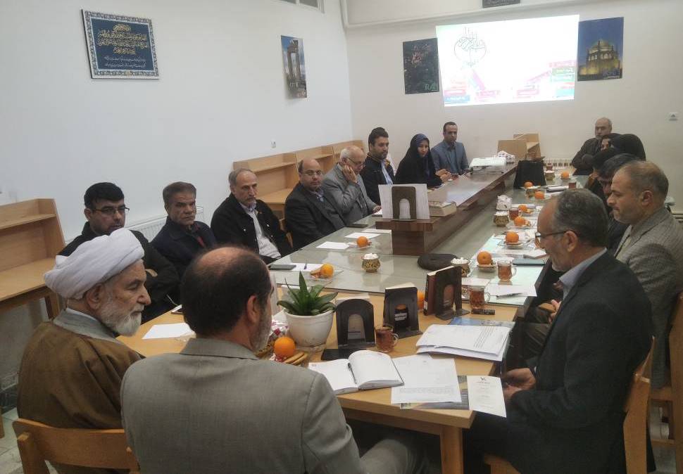 جلسه تجمیعی انجمن کتابخانههای عمومی گناباد، در کتابخانه عمومی شهید مطهری برگزار شد