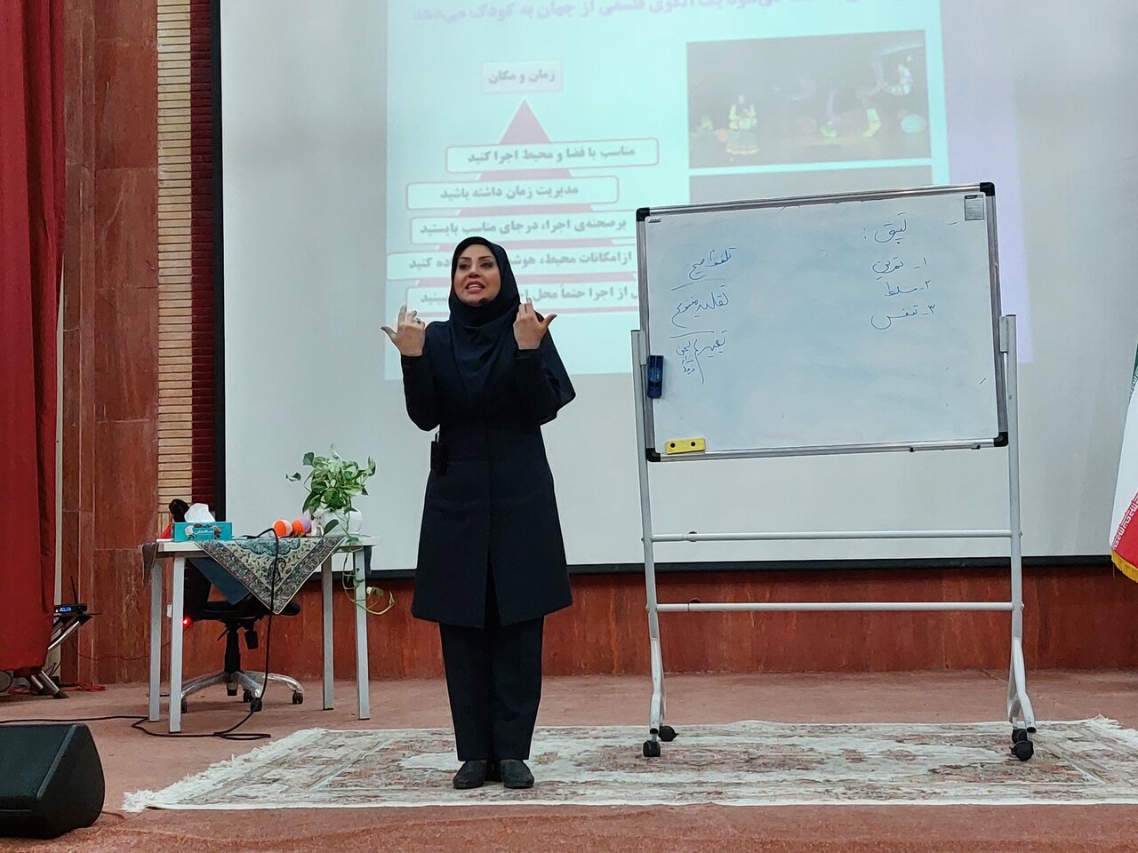 کارگاه آموزشی قصهگویی در کتابخانه مرکزی آذربایجانغربی برگزار شد