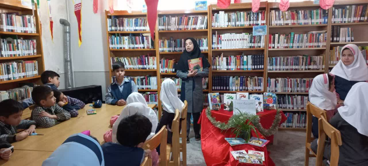 گرامیداشت بعثت پیامبر رحمت(ص) در کتابخانههای عمومی استان مرکزی