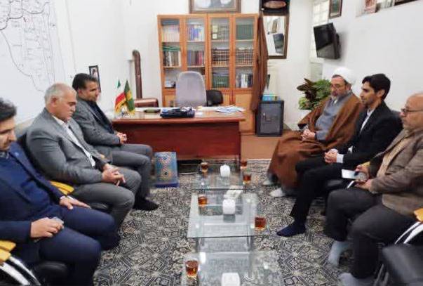 دیدار سرپرست ادارهکل کتابخانههای خراسان رضوی با امامجمعه و بازدید از کتابخانههای بردسکن