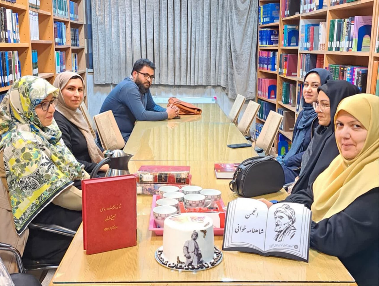 بزرگداشت دهه مبارک فجر در کتابخانههای عمومی استان مرکزی