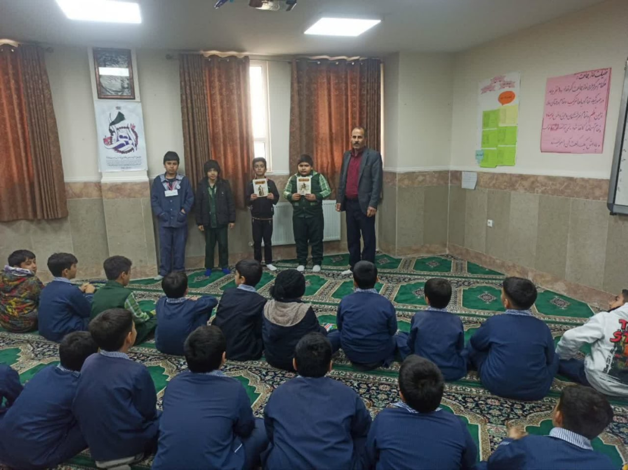 بزرگداشت دهه مبارک فجر در کتابخانه‌های عمومی استان مرکزی