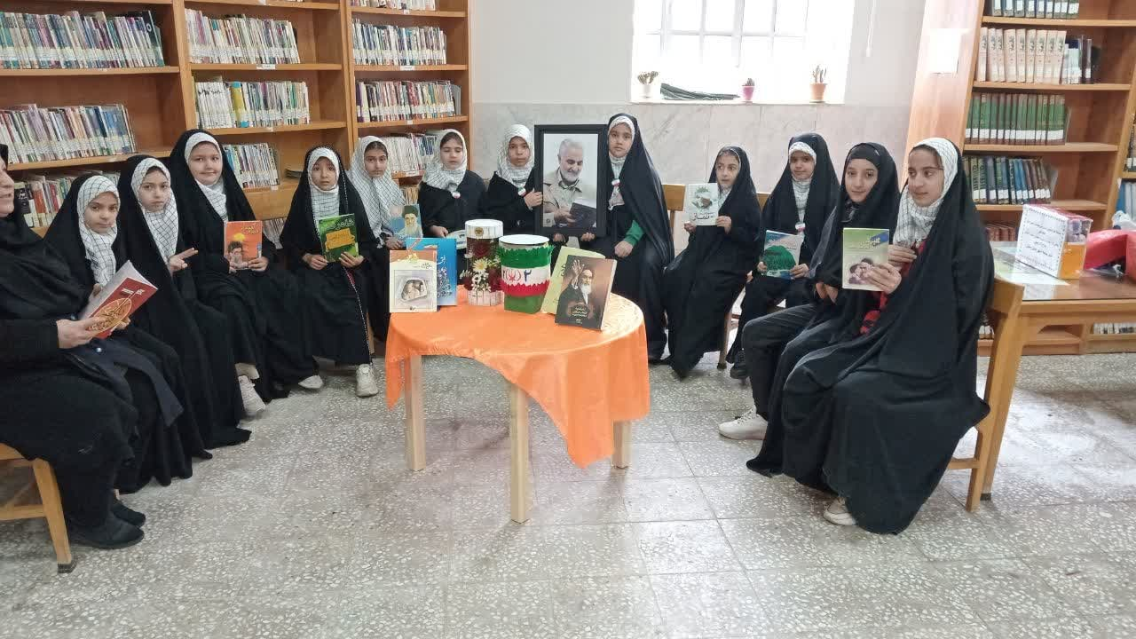 بزرگداشت دهه مبارک فجر در کتابخانههای عمومی استان مرکزی