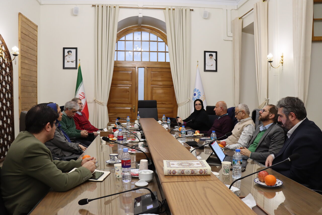 نشست هیئتمدیره انجمن فرهنگی ناشران کتاب کودک و نوجوان با دبیرکل نهاد