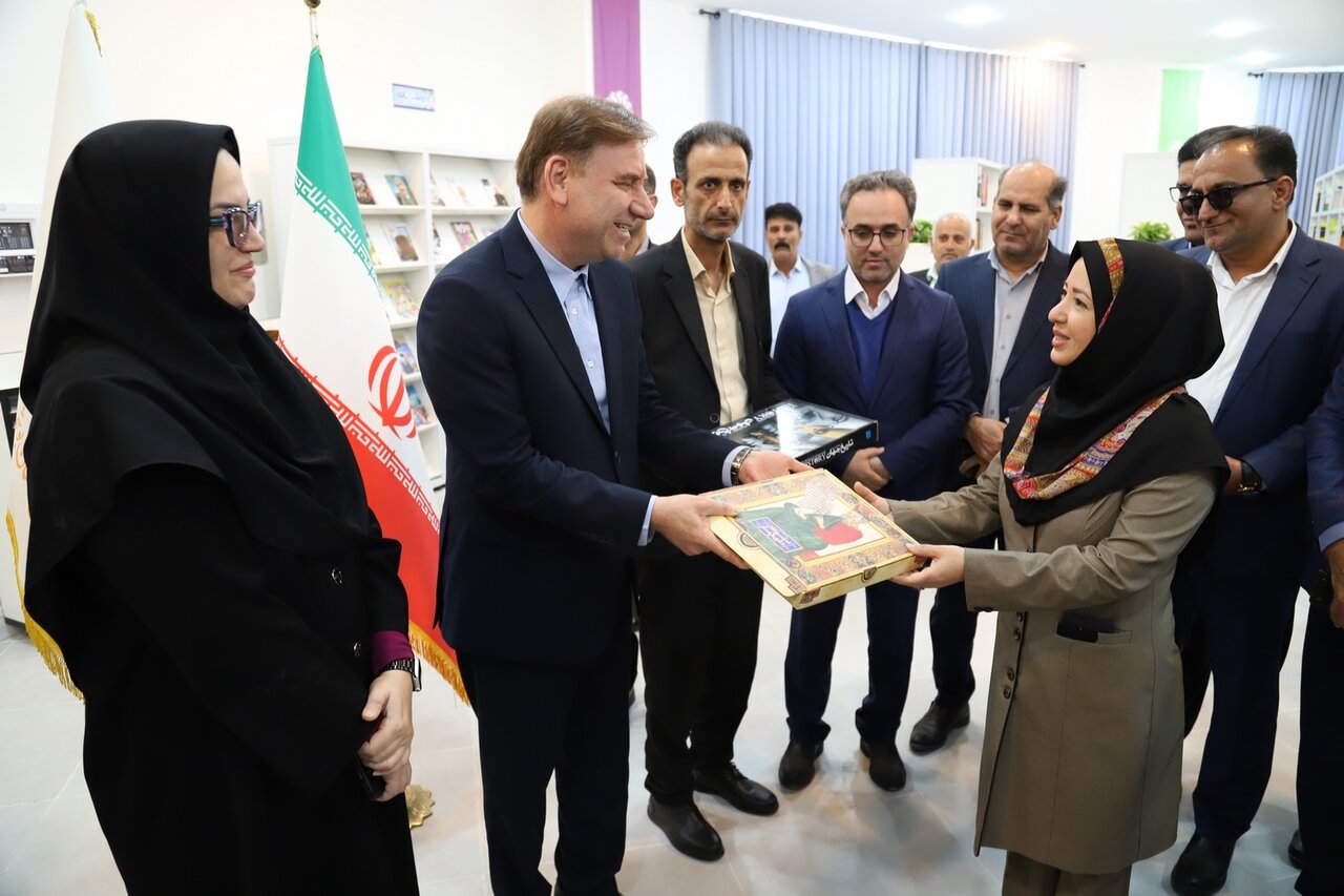 دومین کتابخانه عمومی شهرستان جم افتتاح شد/ احیای کتابخانه خاطرهانگیز محسنی جمی