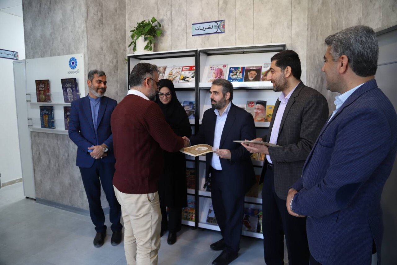 نقش موثر دغدغههای کتابدار بر توسعه فرهنگی شهرستان جم