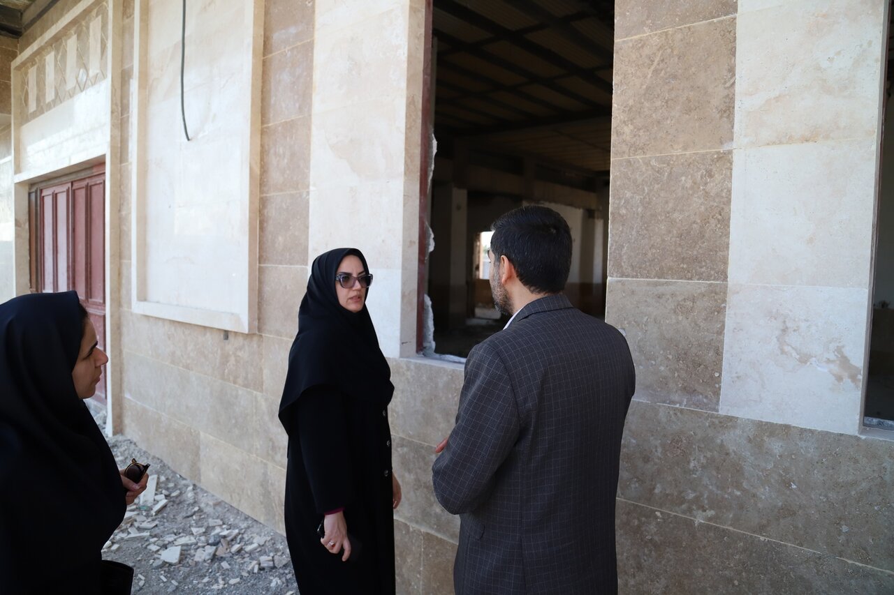 بازدید آزاده نظربلند از برخی کتابخانههای عمومی استان بوشهر