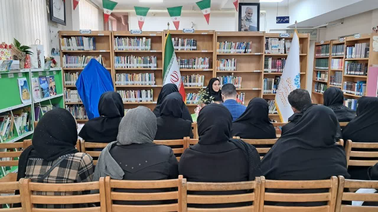 ویژه برنامههای «فجر پیروزی» در کتابخانههای عمومی استان مرکزی