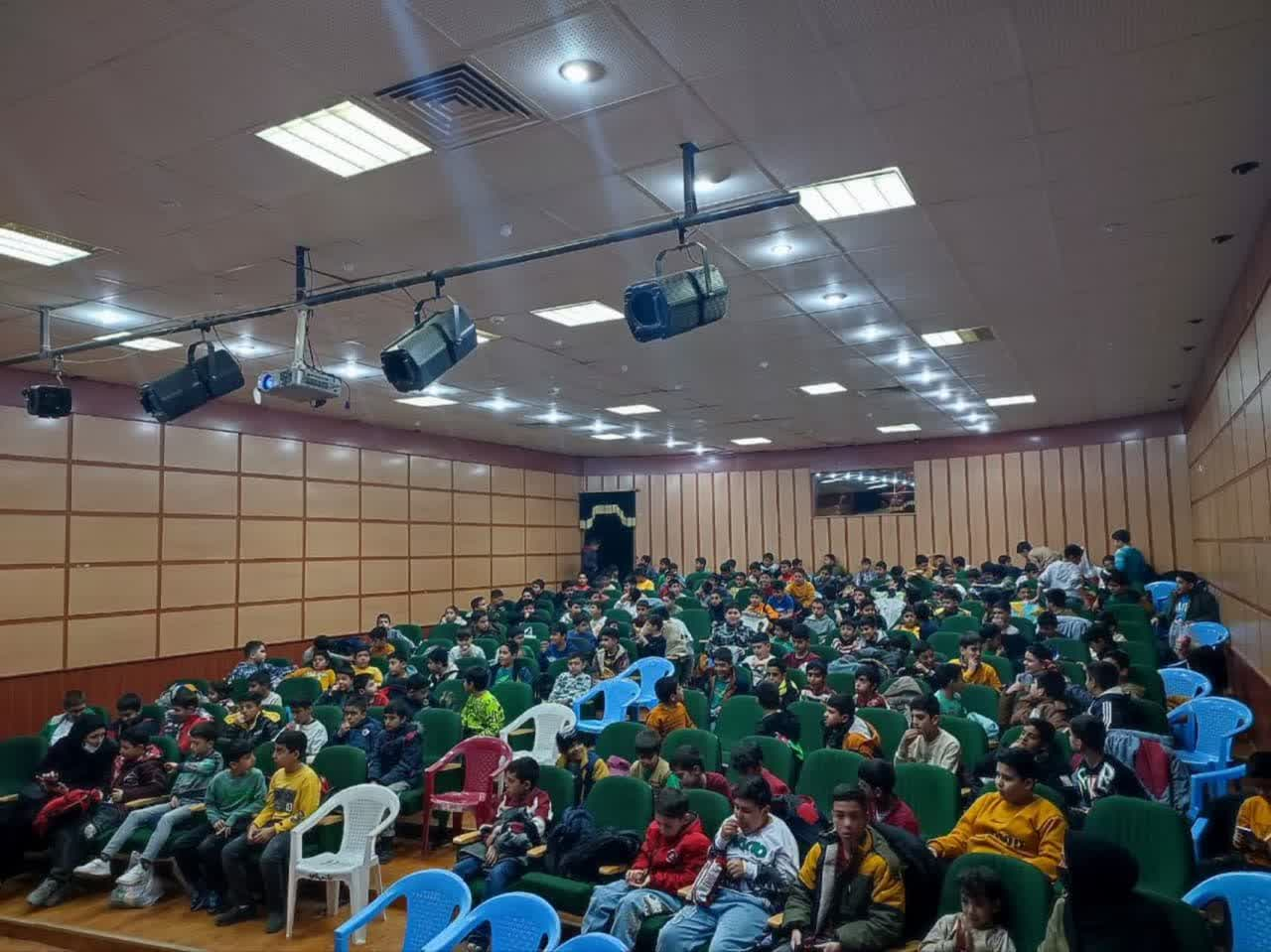 ویژه برنامههای «فجر پیروزی» در کتابخانههای عمومی استان مرکزی