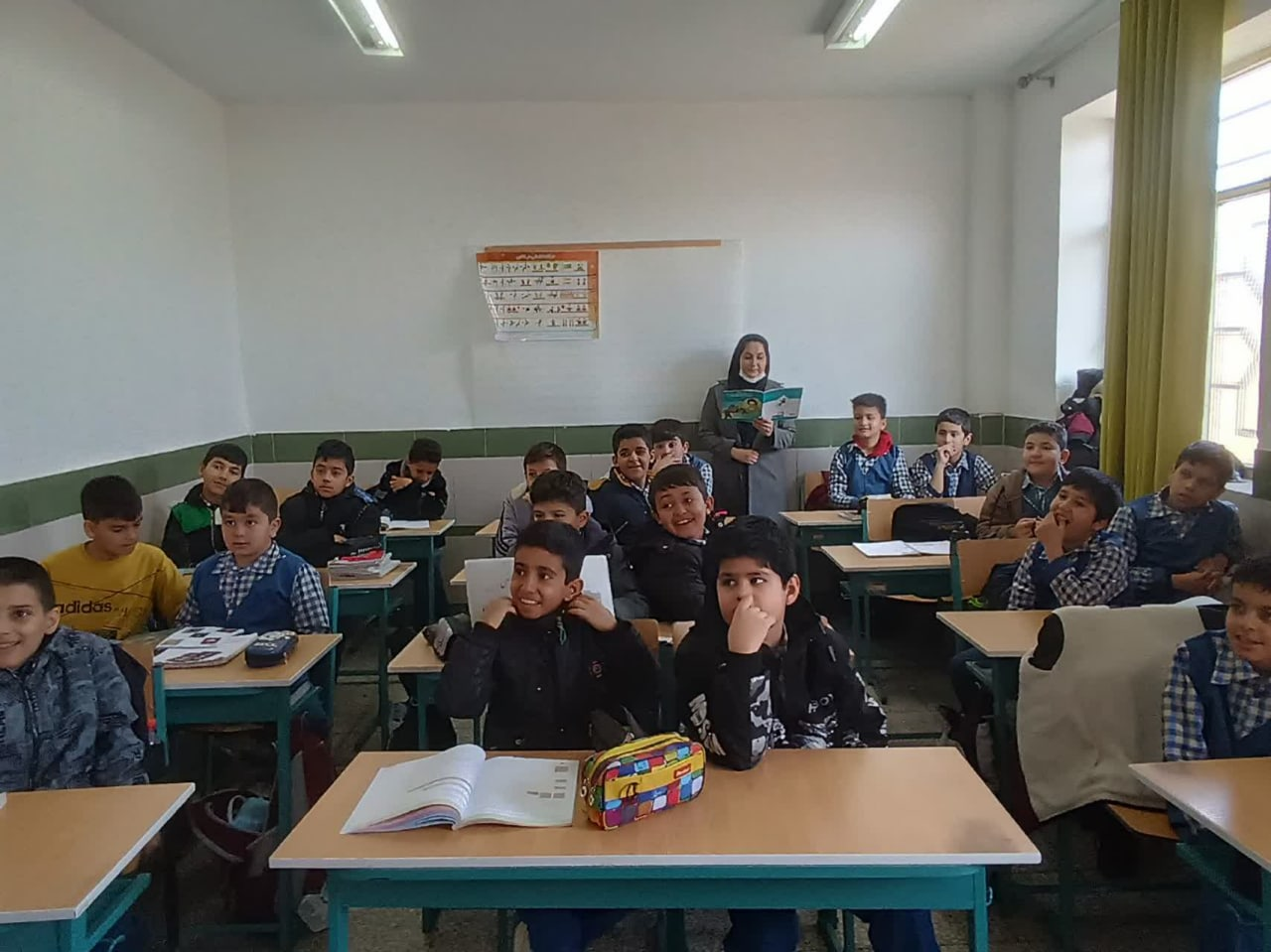 ویژه برنامههای «فجر پیروزی» در کتابخانههای عمومی استان مرکزی