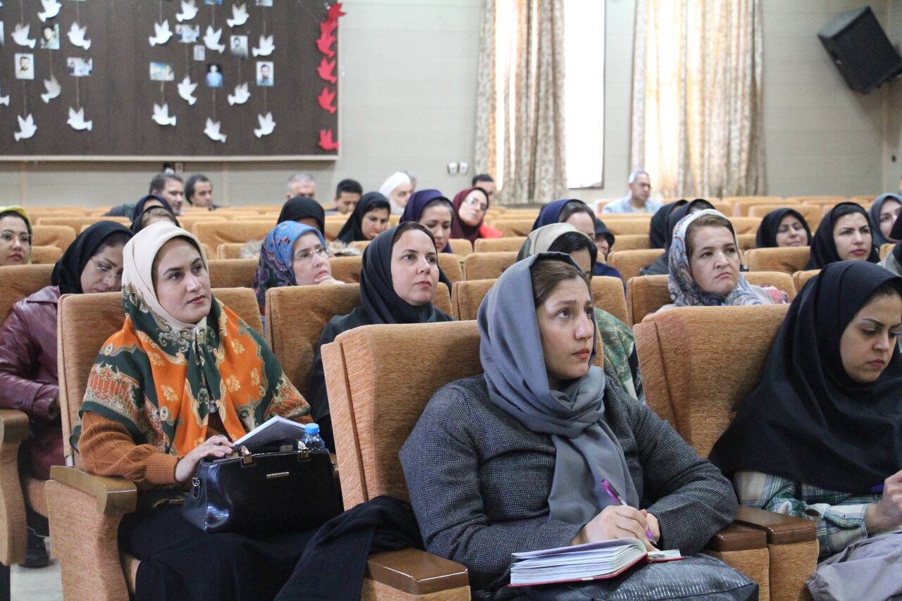 کارگاه آموزشی قصه گویی صحنهای