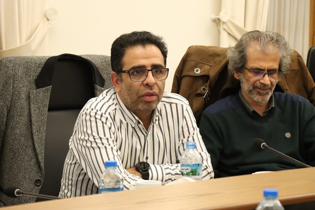 لزوم بروزرسانی منابع کمکآموزشی در کتابخانهها