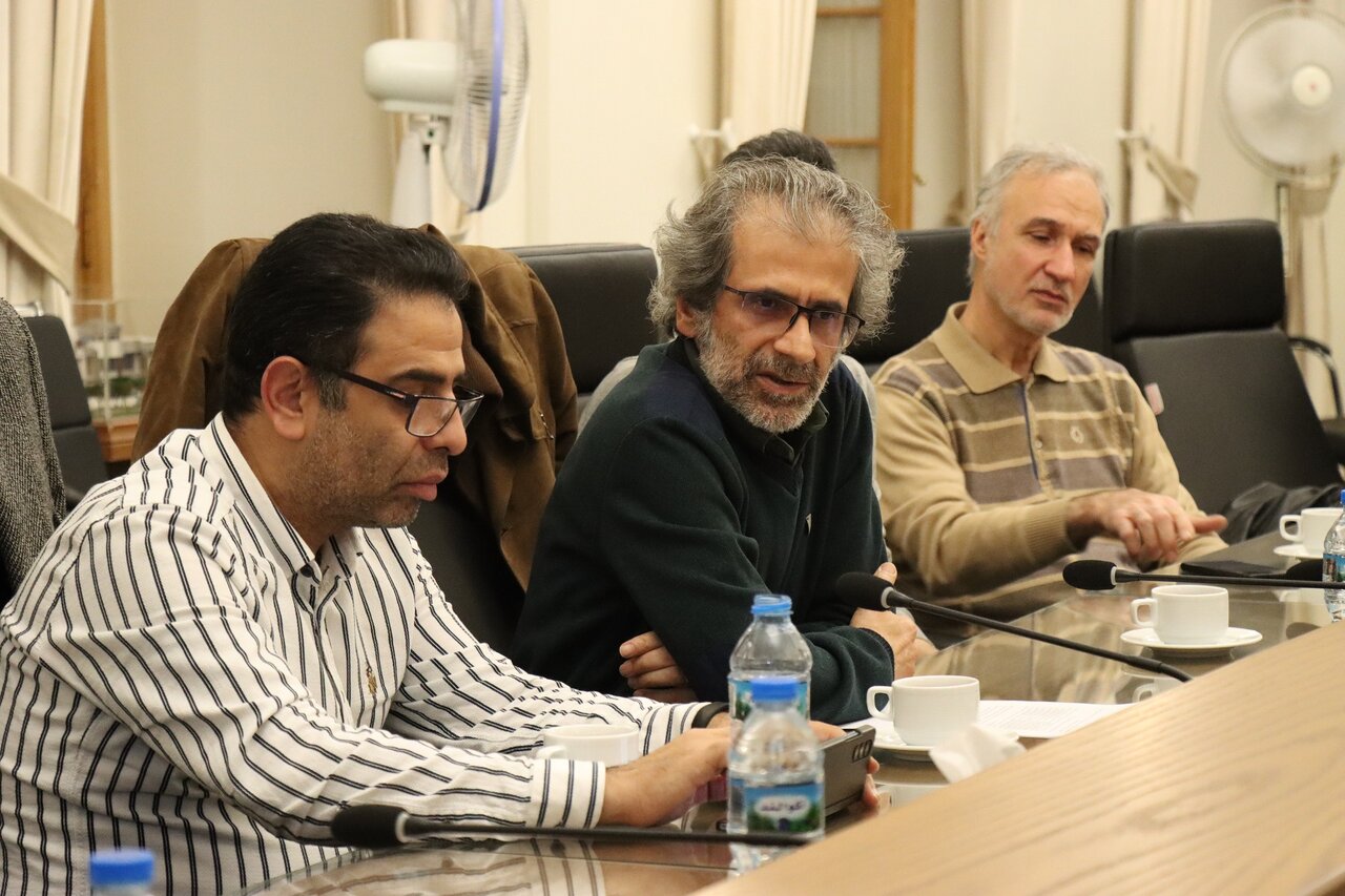 لزوم بروزرسانی منابع کمکآموزشی در کتابخانهها