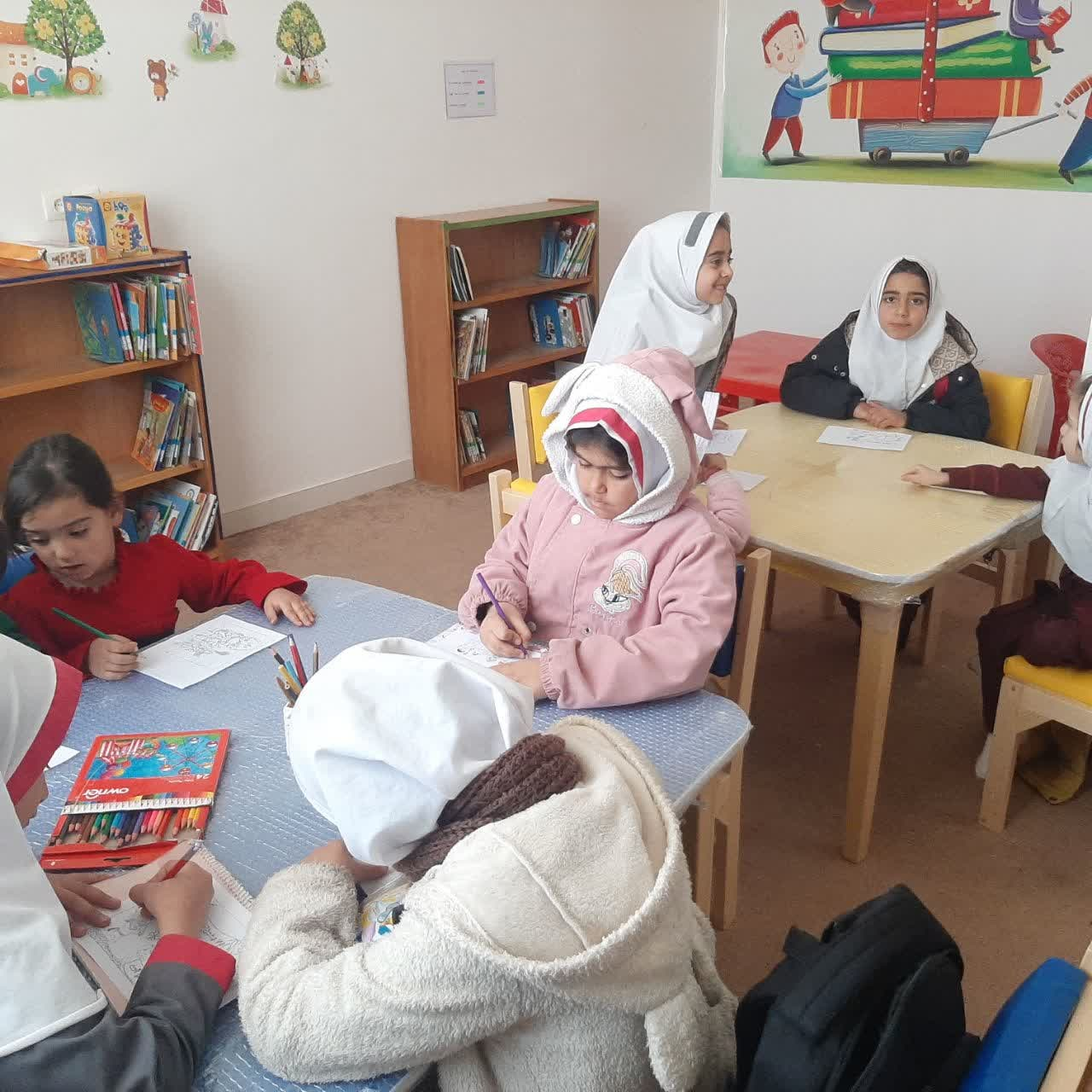 ویژه برنامههای «فجر پیروزی» در کتابخانههای عمومی استان مرکزی