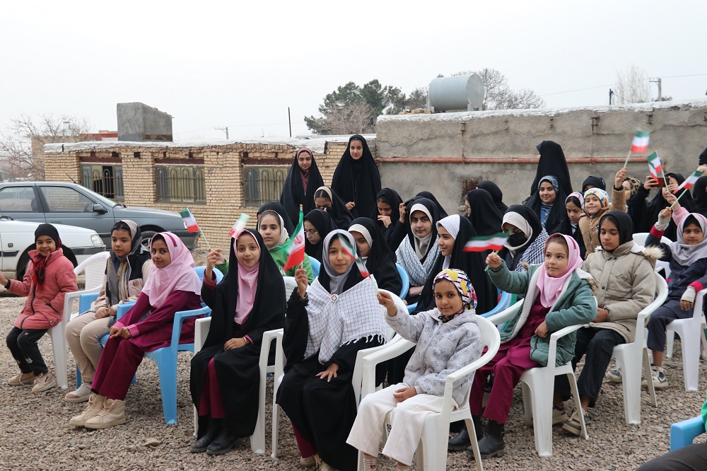 توسعه فضاهای کتابخانهای را با جدیت دنبال میکنیم