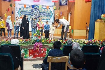 جشن دهه فجر کتابخانه استاد مؤذن پور شهرستان آران و بیدگل