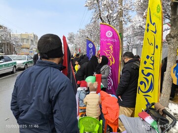 غرفه اداره کل کتابخانه‌های عمومی استان مرکزی در راهپیمایی ۲۲ بهمن